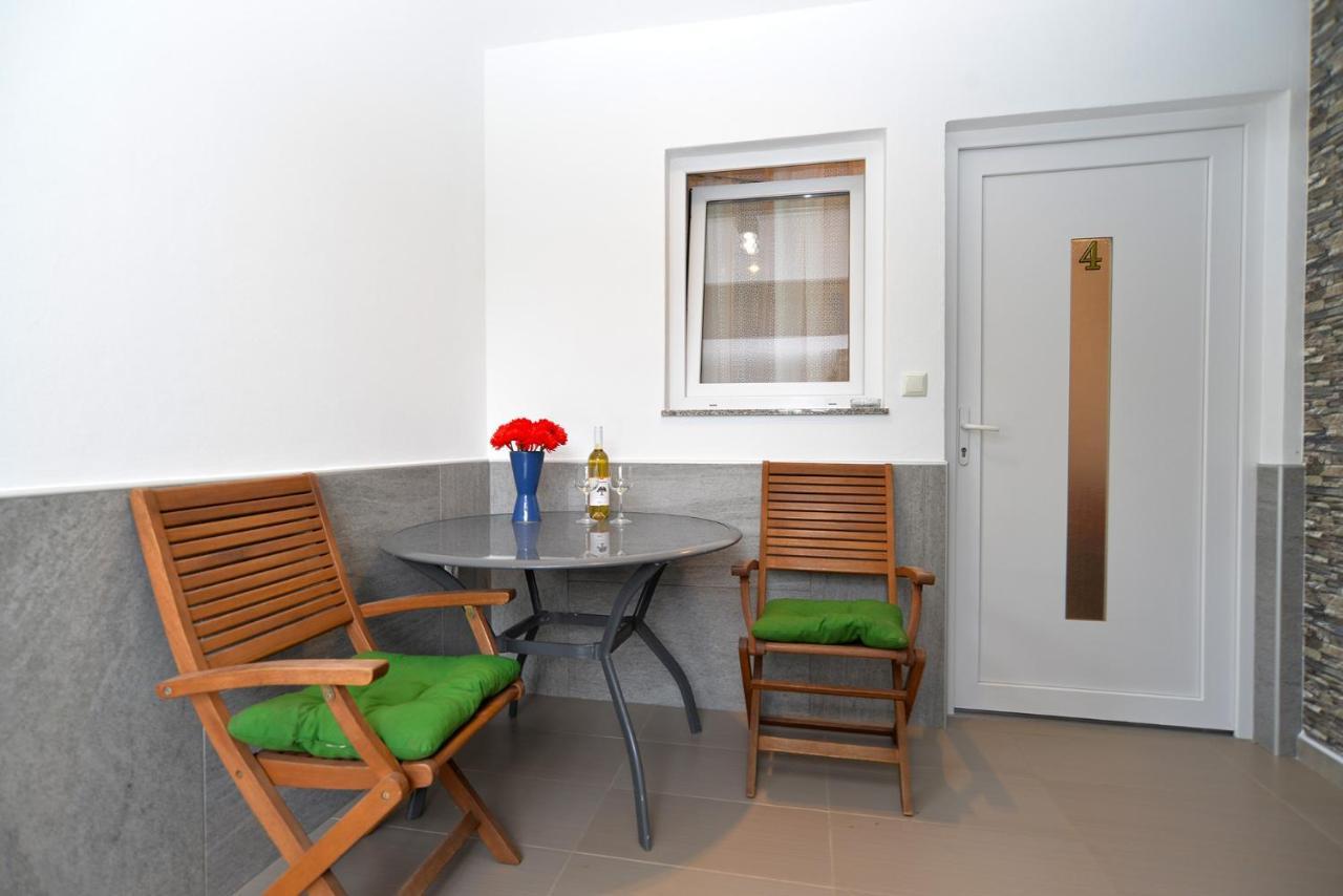 Apartments Volf 1405 Peroj Bagian luar foto