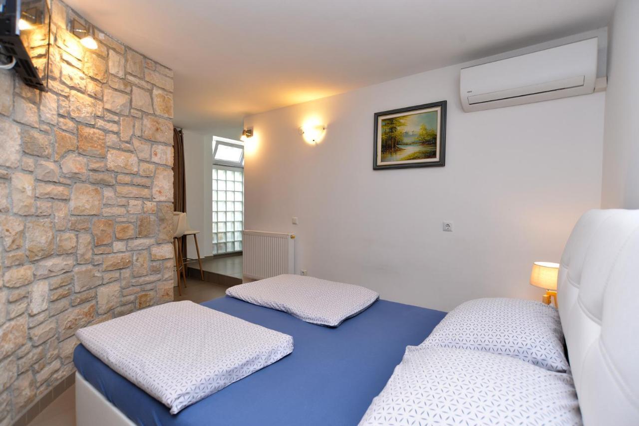 Apartments Volf 1405 Peroj Bagian luar foto