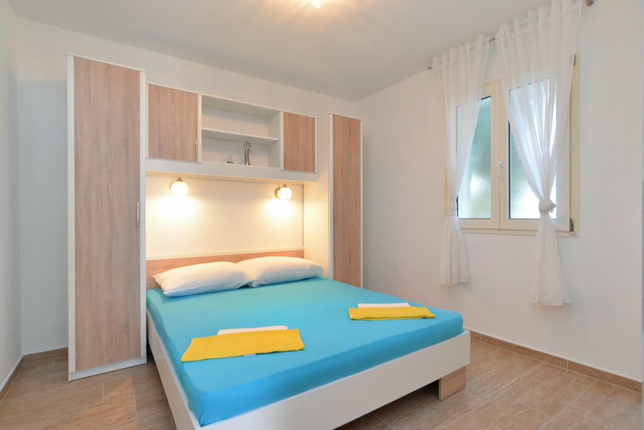Apartments Volf 1405 Peroj Bagian luar foto